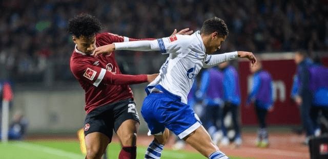 凭借前锋球 凭借前锋球